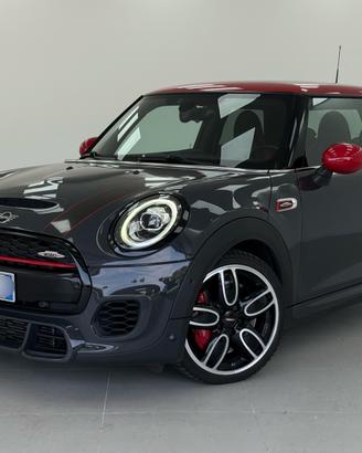 Mini John Cooper Works sedili a Guscio + Remus