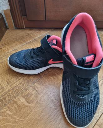 Scarpe nike 33.5