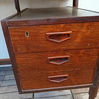 scrivania scandinava