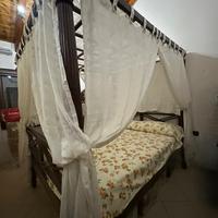 Letto etnico (baldacchino)