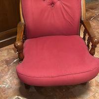 Salotto in legno di noce e tessuto 