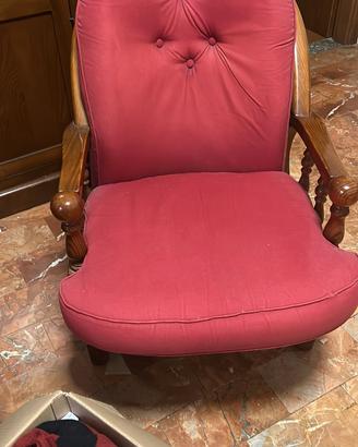 Salotto in legno di noce e tessuto 