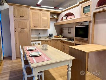 CUCINA CONTEMPORANEA ROVERE SBIANCATO