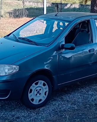 AUTO UTILITARIA NEO PATENTATI PUNTO 1.2 BENZINA 
