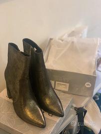NEW - Stivaletti metallizzati - Glamorous!