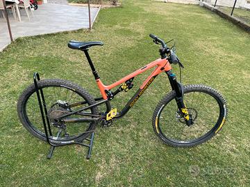 Rocky Mountain Altitude C50 Carbon Enduro