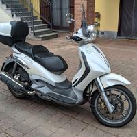Piaggio Beverly 500