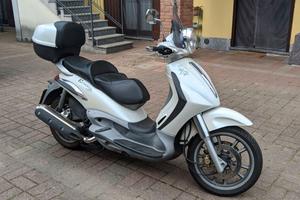 Piaggio Beverly 500