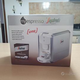 Macchina da caffè in capsule