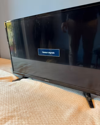 T Hisense 32”