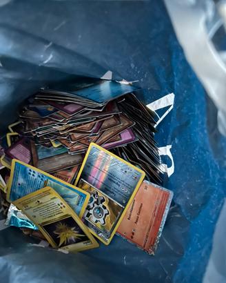 Lotto carte varie (pokemon, yugioh, ecc…)