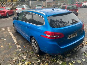 Peugeot 308 2021