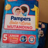 Pampers sole luna mutandino taglia 5