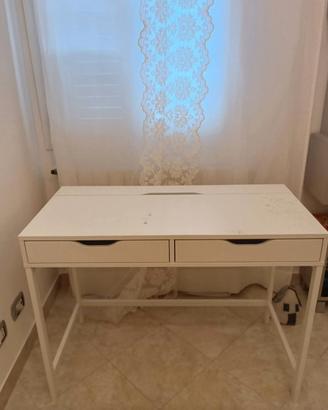 scrivania Ikea 