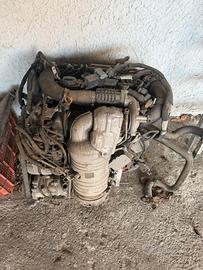 Pezzi Peugeot 208 hdi anno 2015