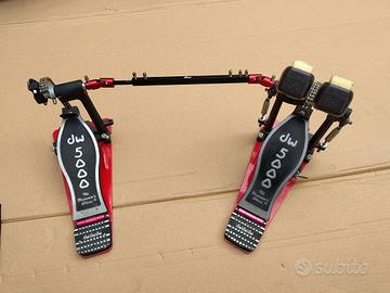 Doppio pedale DW Drums 5000 perfette condizioni