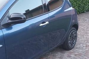 Lancia Y Mild Hybrid Gold 2023