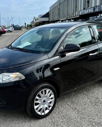 Lancia Ypsilon 1.2 69 CV 5 porte GPL Ecochic Silve