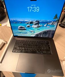 Macbook pro M3 Pro 16 pollici