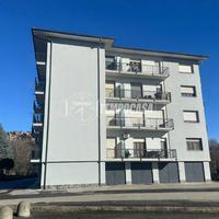 LUMINOSO APPARTAMENTO CON BOX AUTO