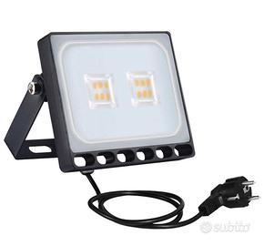 Faretto Led 1000 lumen IP65 10 watt da ester/inte