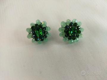 orecchini uncinetto a lobo realizzati a mano