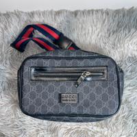 Borsello Gucci GG Supreme