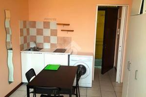 MONOLOCALE A TORINO