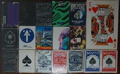 18 mazzi di carte da gioco e magia