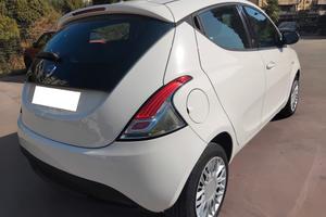 LANCIA YPSLON 1.3 MLTJ 95 CV CATENA SOSTITUITA