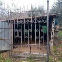 Cancello carrabile e cancello pedonale in ferro