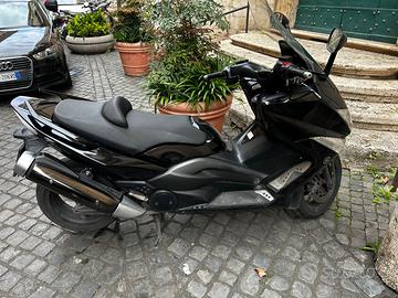 Yamaha tmax500