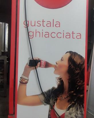 frigo porta vivande con retro illuminazione