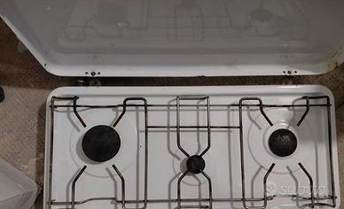 CUCINA A GAS