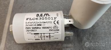 coppia di condensatori per lavatrici e pompe.