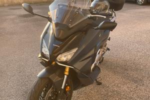 Honda  Forza 750