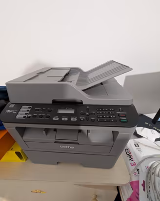 stampante laser a toner multifunzione bianco-nero