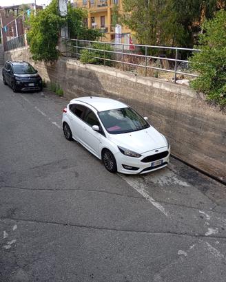 Ford Focus ST line