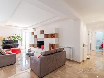 Ristrutturato e luminoso pentavani