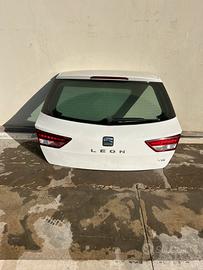 Vendiamo portellone Seat Leon sw anno2015