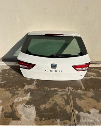 Vendiamo portellone Seat Leon sw anno2015