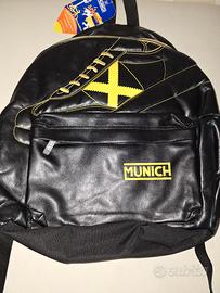 Zaino school marca Munich nuovo originale.