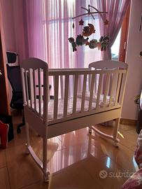 Culla media per neonato per i primi mesi di vita