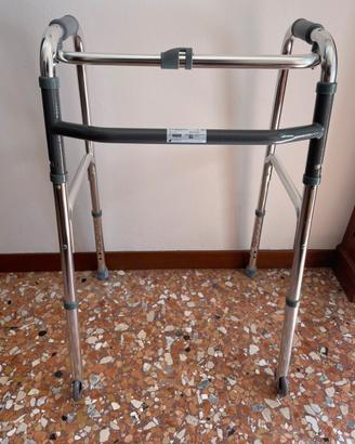 Deambulatore regolabile