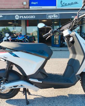 Piaggio 1 Active