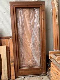 Serramento in legno Pino