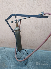 Antica pompa a leva Signa
