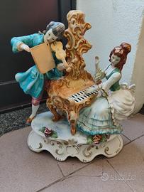 Porcellana di Capodimonte: violino e pianoforte 