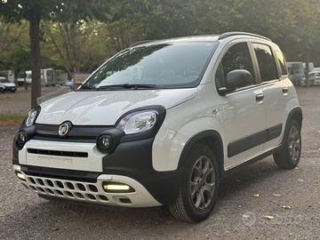 FIAT Panda 1.0 FireFly Hybrid City Cross+ GPL