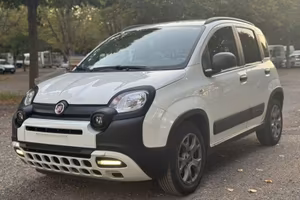FIAT Panda 1.0 FireFly Hybrid City Cross+ GPL